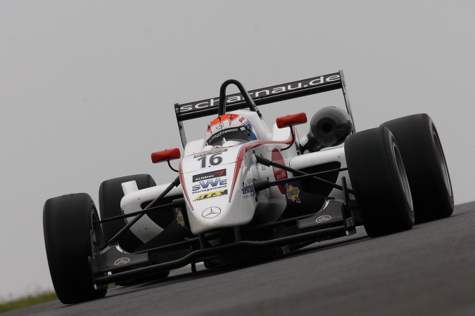 Bild: Felix Rosenqvist - Mücke Motorsport - Dallara F308 - AMG Mercedes
