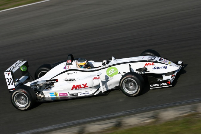 Bild: Christian Vietoris - Mücke Motorsport - Dallara F308 - AMG Mercedes