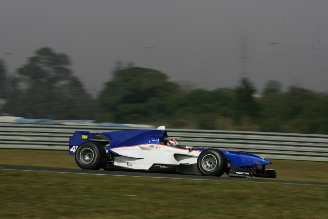 Bild: Rafael Suzuki - Ombra Racing - Lola B05/52 - Zytek