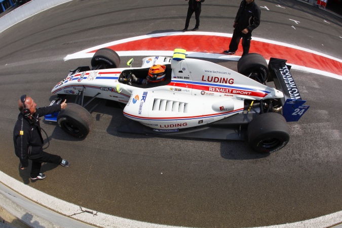 Bild: Daniel Move - P1 Motorsport - Dallara T08 - Renault