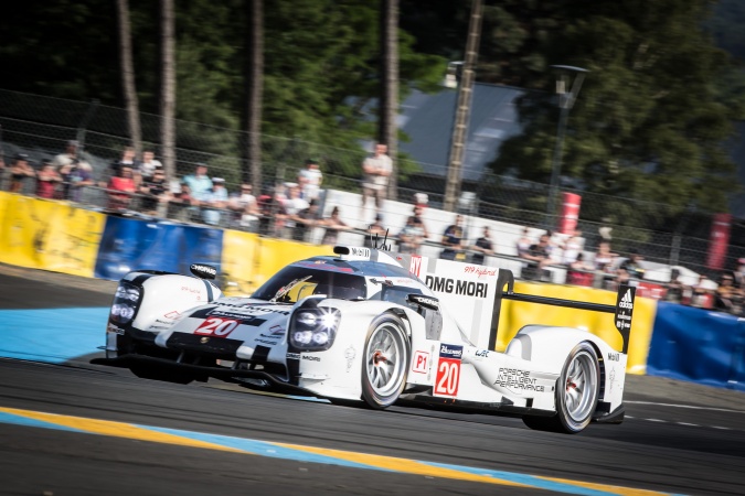 Bild: Mark WebberTimo BernhardBrendon Hartley - Porsche AG - Porsche 919 Hybrid