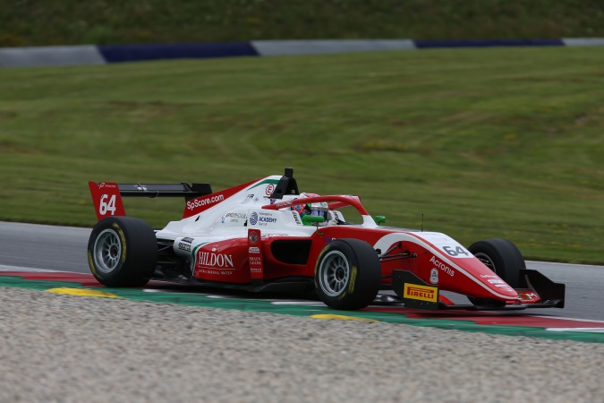 Bild: Oliver Caldwell - Prema Powerteam - Tatuus F3 T-318 - Alfa Romeo