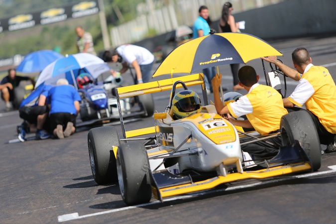 Bild: Alexandre Doretto - Prop Car Racing - Dallara F399 - Berta