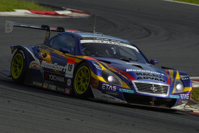 Bild: Seiji AraAndre Couto - Racing Project Bandoh - Lexus SC430