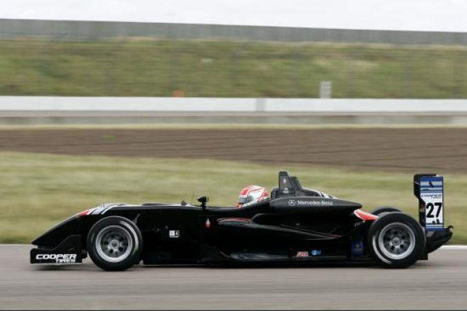 Bild: Luiz Felipe Nasr - Räikkönen Robertson Racing - Dallara F308 - AMG Mercedes