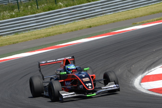 Bild: Roman Mavlanov - RC Formula - Tatuus FR 2.0-13 - Renault
