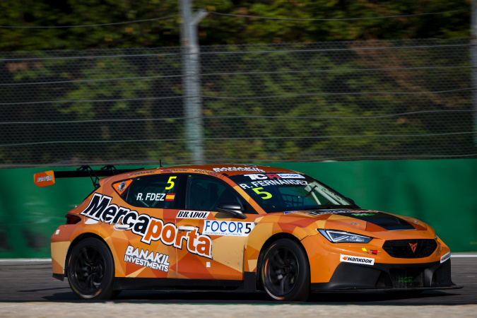 Bild: Rubén Fernández - RC2 Racing Team - Cupra Leon (II) TCR