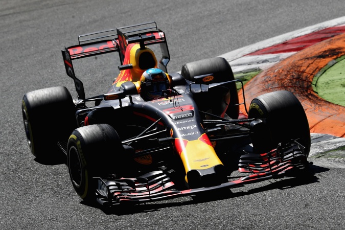Bild: Daniel Ricciardo - Red Bull Racing - Red Bull RB13 - TAG