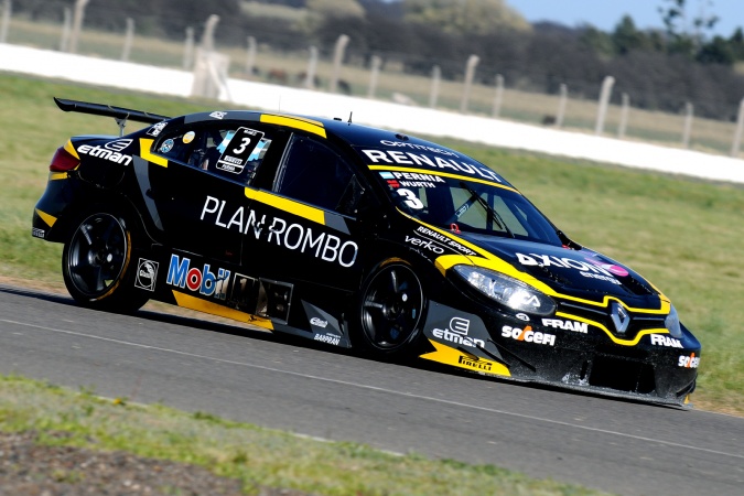 Bild: Leonel Pernía - Ambrogio Racing - Renault Fluence II RPE V8
