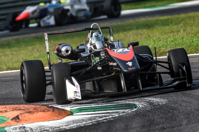 Bild: Guilherme Samaia - RP Motorsport - Dallara F312 - Toyota