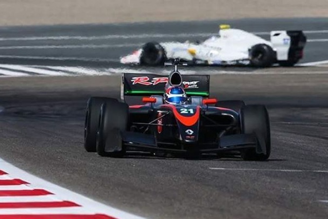 Bild: Tatiana Calderon - RP Motorsport - Dallara FR35-12 - Renault