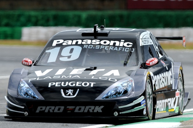 Bild: Rodrigo Sperafico - RZ Competições - Peugeot 307 Sedan V8