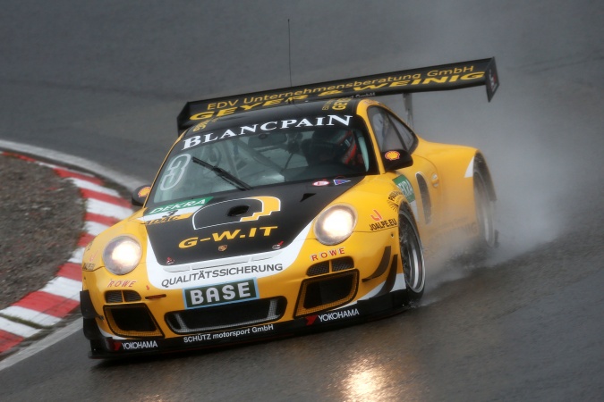 Bild: Kevin Estre - Schütz Motorsport - Porsche 911 GT3 R (997)