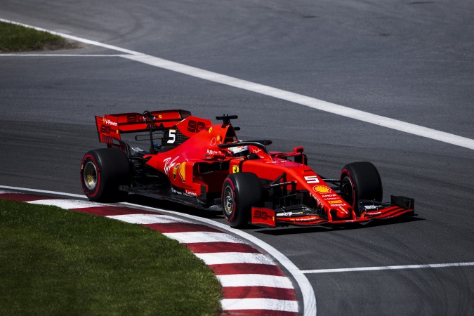 Bild: Sebastian Vettel - Scuderia Ferrari - Ferrari SF90