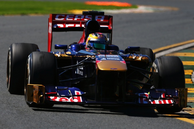 Bild: Jean-Eric Vergne - Scuderia Toro Rosso - Toro Rosso STR8 - Ferrari