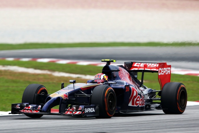 Bild: Daniil Kvyat - Scuderia Toro Rosso - Toro Rosso STR9 - Renault