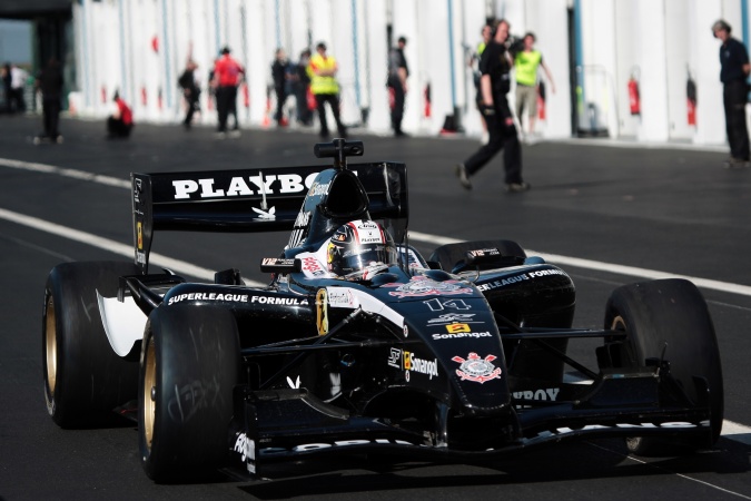 Bild: Robert Doornbos - SF Team Corinthians (Azerti) - Panoz DP09B - Menard