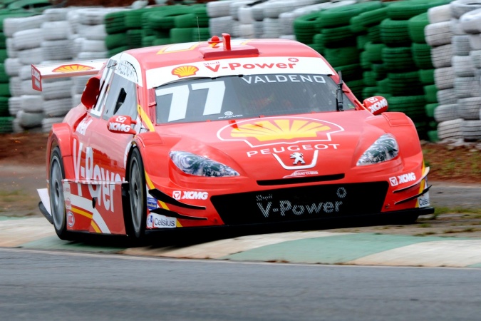 Bild: Valdeno  Brito - WA Mattheis - Peugeot 408 V8