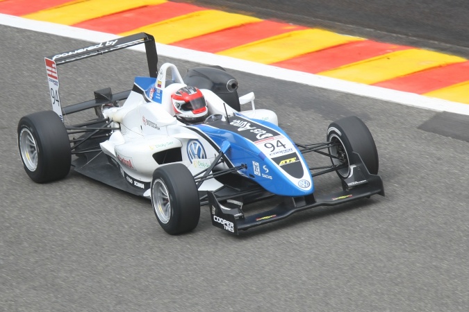 Bild: Carlos Muñoz - Signature - Dallara F308 - Volkswagen