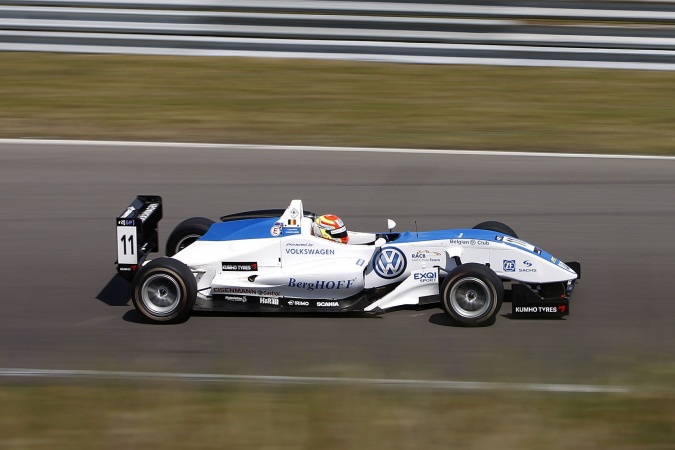 Bild: Laurens Vanthoor - Signature - Dallara F308 - Volkswagen