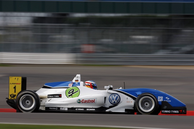 Bild: Marco Wittmann - Signature - Dallara F308 - Volkswagen