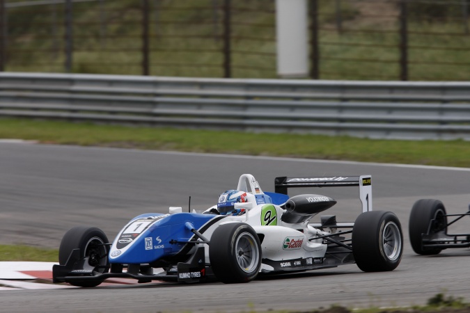 Bild: Marco Wittmann - Signature - Dallara F308 - Volkswagen