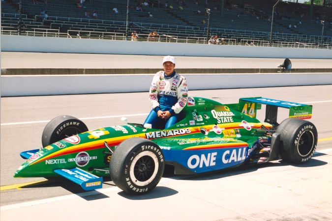 Bild: JJ Yeley - Sinden Racing Service - Dallara IR7 - Oldsmobile