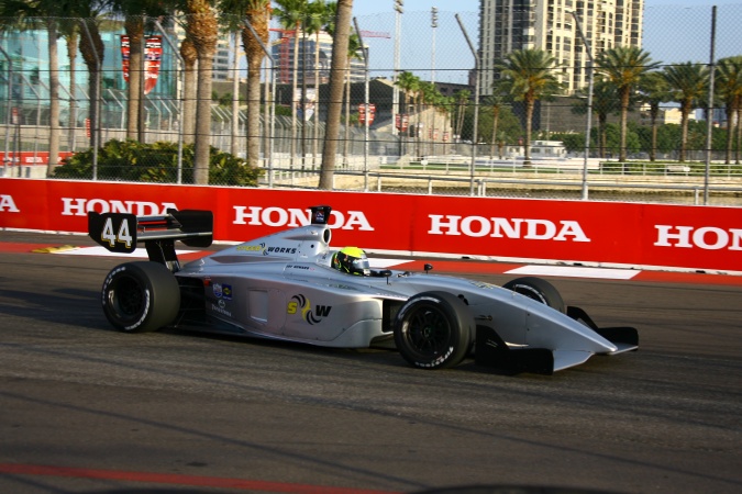 Bild: Jay Howard - SpeedWorks - Dallara IP2 - Infiniti