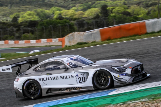 Bild: Tom Onslow-ColeValentin Pierburg - SPS Performance - Mercedes-AMG GT3