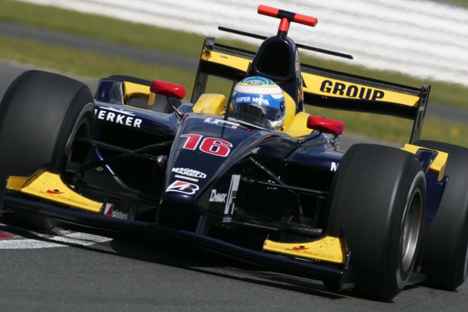 Bild: Luca Filippi - Super Nova Racing - Dallara GP2/05 - Renault