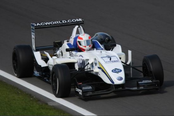 Bild: Alex Brundle - T-Sport - Dallara F308 - Volkswagen