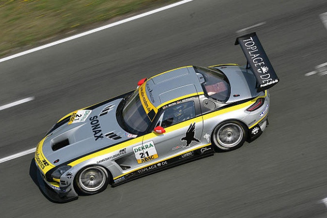 Bild: Oliver Mayer - Team Black Falcon - Mercedes SLS AMG GT3