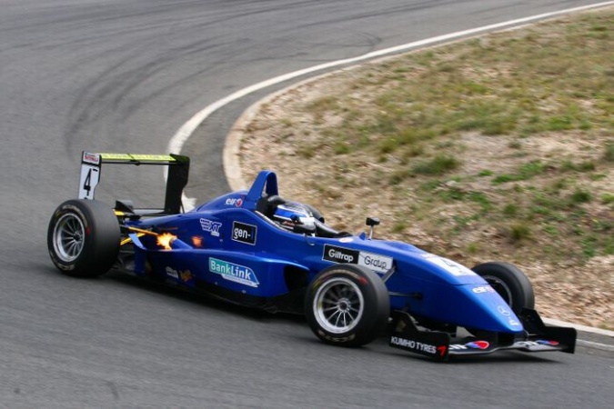 Bild: Andrew Waite - Team BRM - Dallara F305 - AMG Mercedes