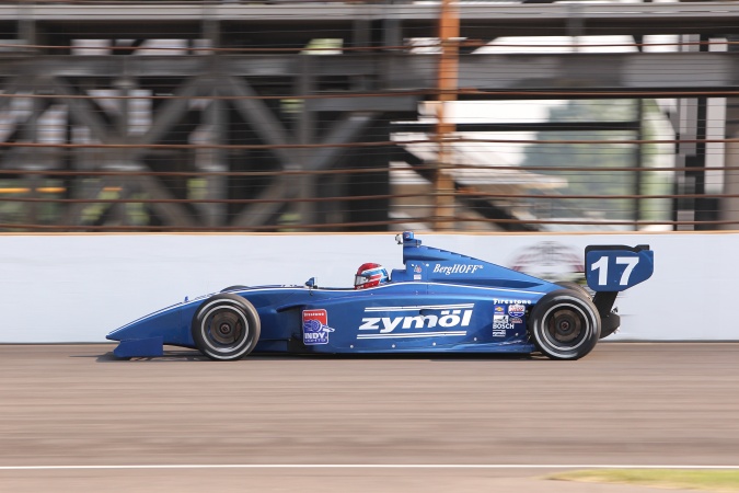 Bild: Jeff Simmons - Team E - Dallara IP2 - Infiniti