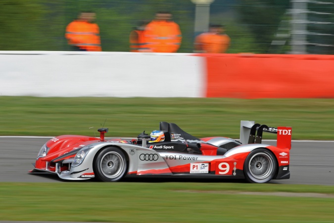 Bild: Timo BernhardRomain DumasMike Rockenfeller - Team Joest - Audi R15 TDI plus