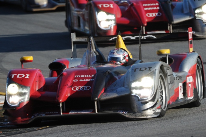 Bild: Allan McNishRinaldo CapelloTom Kristensen - Team Joest - Audi R15 TDI plus