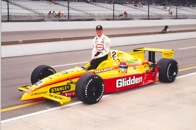 Bild: Greg Ray - Team Menard - Dallara IR7 - Oldsmobile