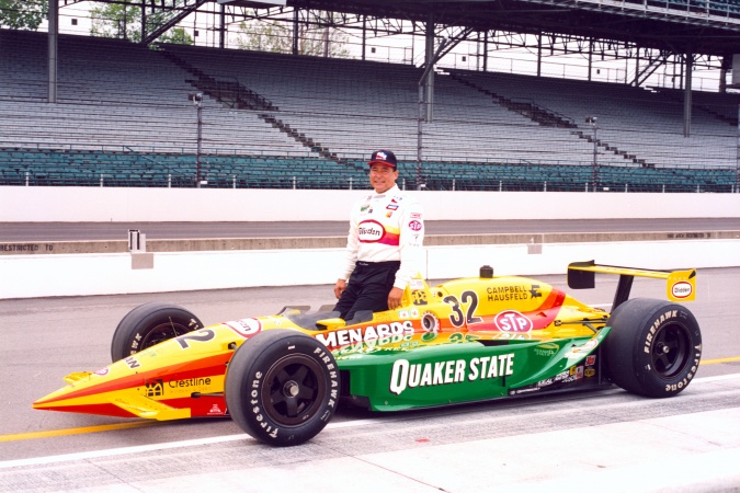 Bild: Danny Ongais - Team Menard - Lola T95/00 - Menard