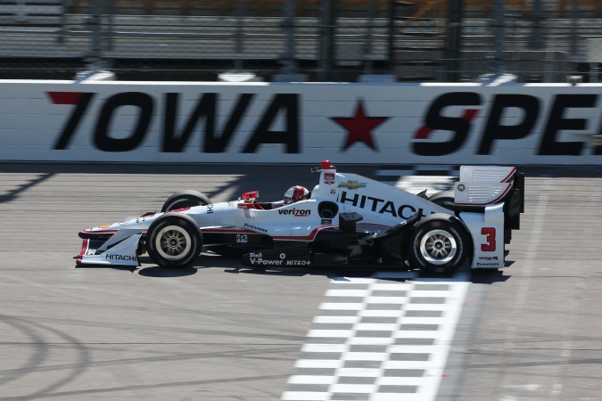 Bild: Helio Castroneves - Team Penske - Dallara DW12 (MAk) - Chevrolet