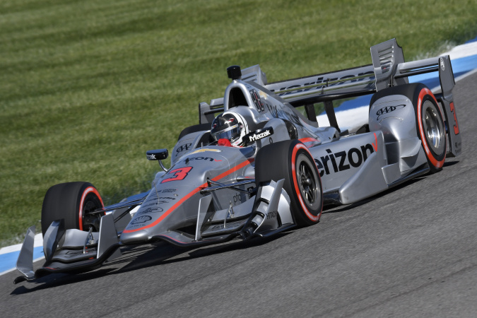 Bild: Helio Castroneves - Team Penske - Dallara DW12 (MAk) - Chevrolet