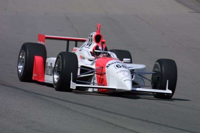 Bild: Helio Castroneves - Team Penske - Dallara IR-01 - Oldsmobile