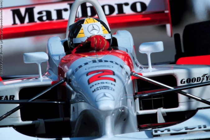 Bild: Tarso Marques - Team Penske - Penske PC27B - Mercedes