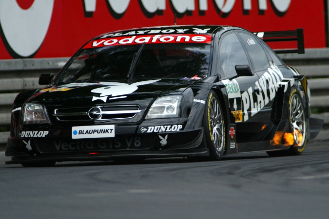 Bild: Laurent Aiello - Team Phoenix - Opel Vectra GTS DTM (2004)