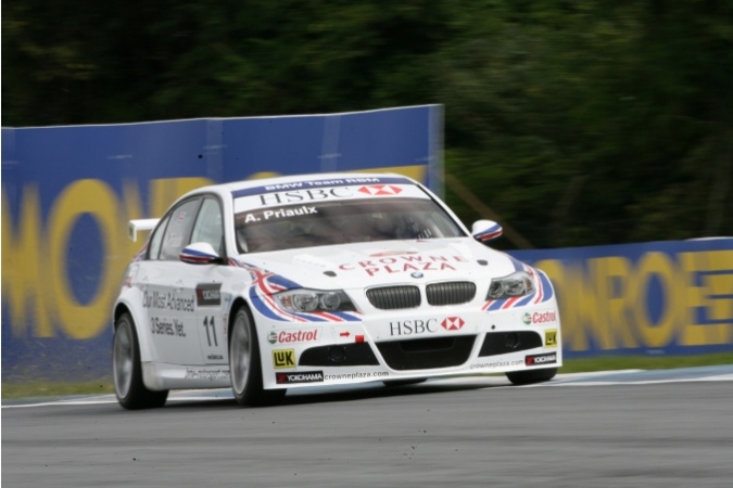 Bild: Andy Priaulx - Team RBM - BMW 320si (E90)
