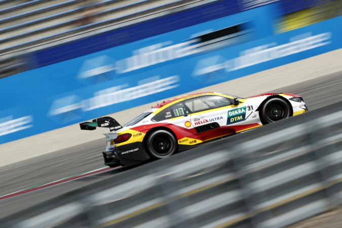Bild: Sheldon van der Linde - Team RBM - BMW M4 Turbo DTM