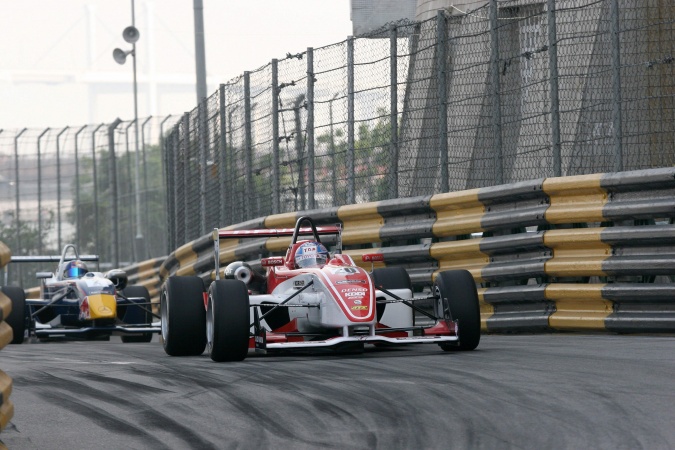 Bild: Kohei Hirate - Team Rosberg - Dallara F305 - Spiess Opel