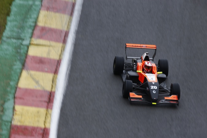 Bild: Hugo de Sadeleer - Tech 1 Racing - Tatuus FR 2.0-13 - Renault