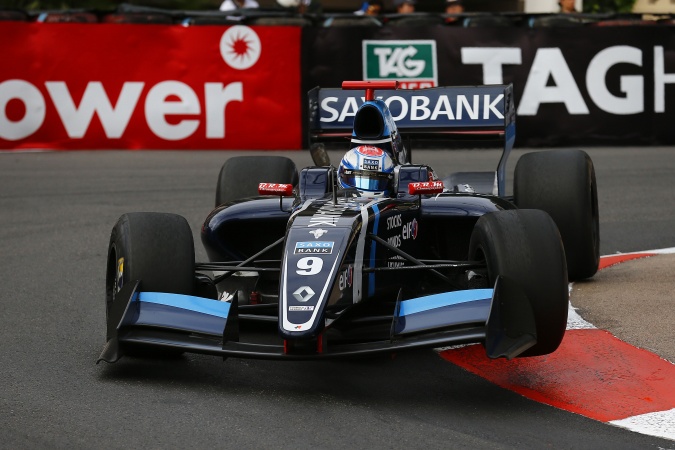 Bild: Marco Sørensen - Tech 1 Racing - Dallara FR35-12 - Renault