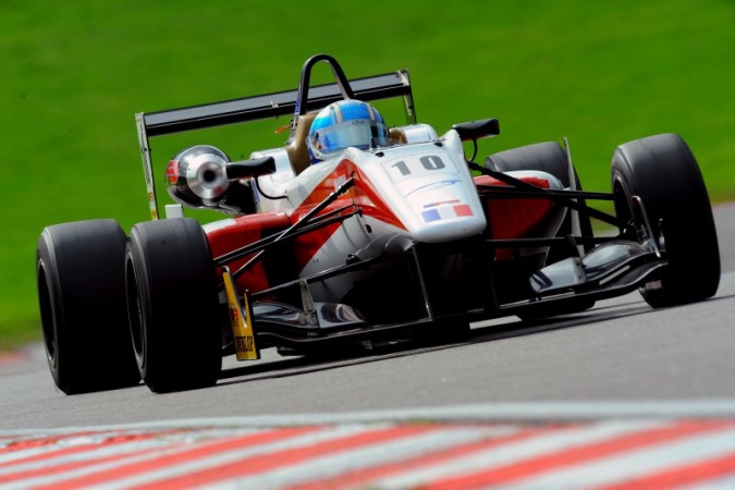 Bild: Rupert Svendsen-Cook - Top F3 Team - Dallara F312 - Toyota