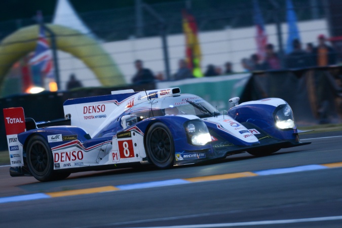 Bild: Anthony DavidsonSebastien BuemiStephane Sarrazin - Toyota Racing - Toyota TS030 HYBRID